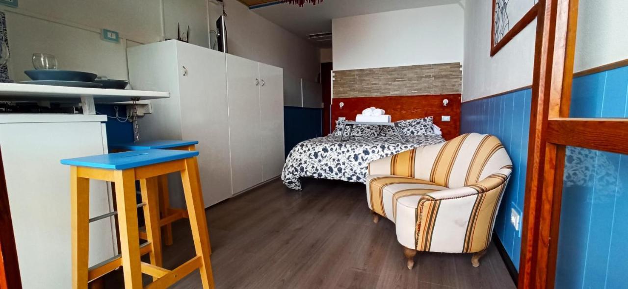"Sea-See" Studio Taormina Center - Bellissima Vista Mare - Corner Kitchen Extérieur photo